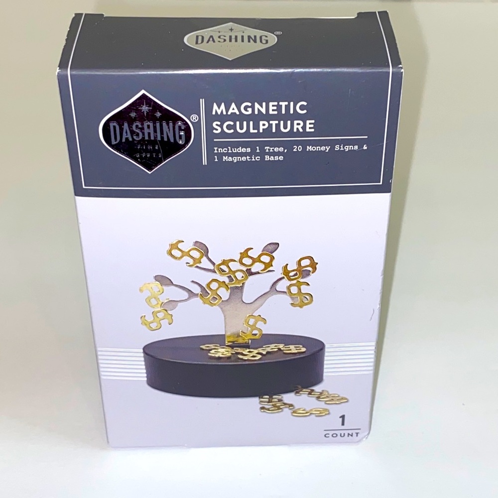 Dashing Fine Gifts Magnetic Sculpture
